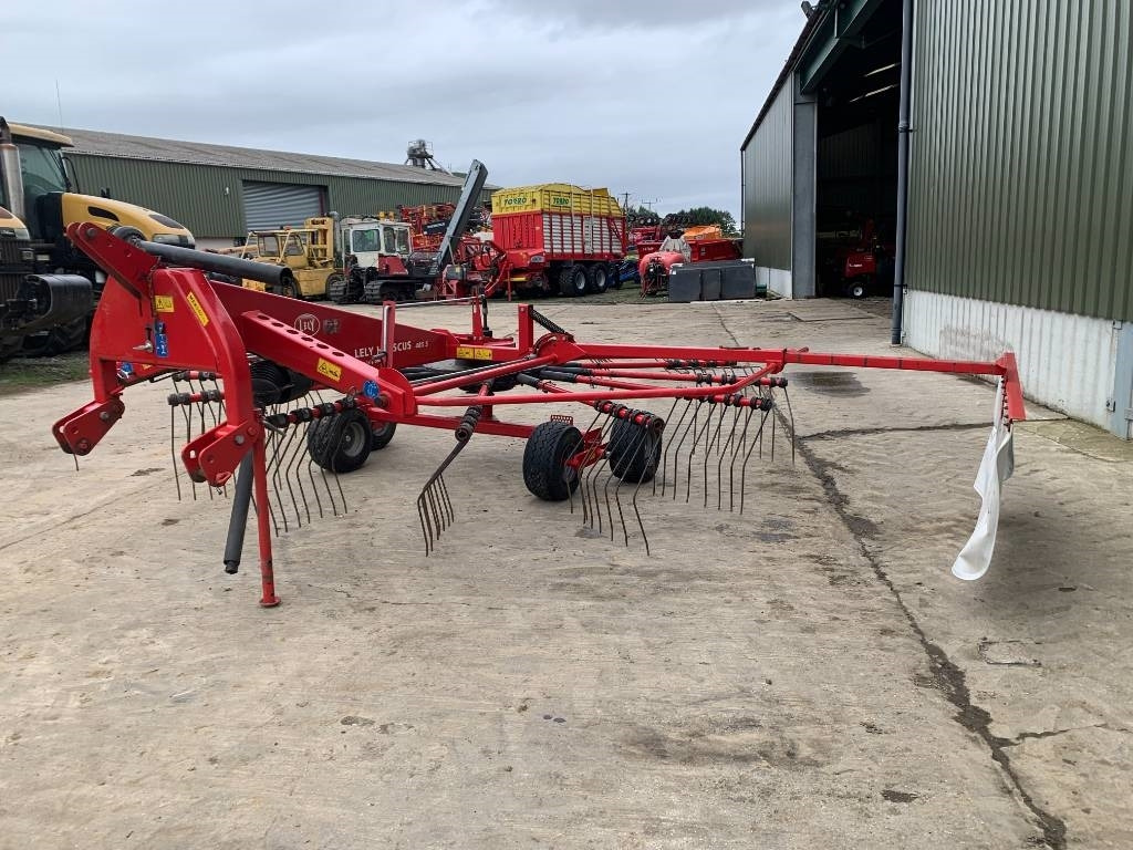Lely Hibiscus 485 S Single Rotor Rake - Obracač sena: obrázok 3 Lely Hibiscus 485 S Single Rotor Rake - Obracač sena: obrázok 3