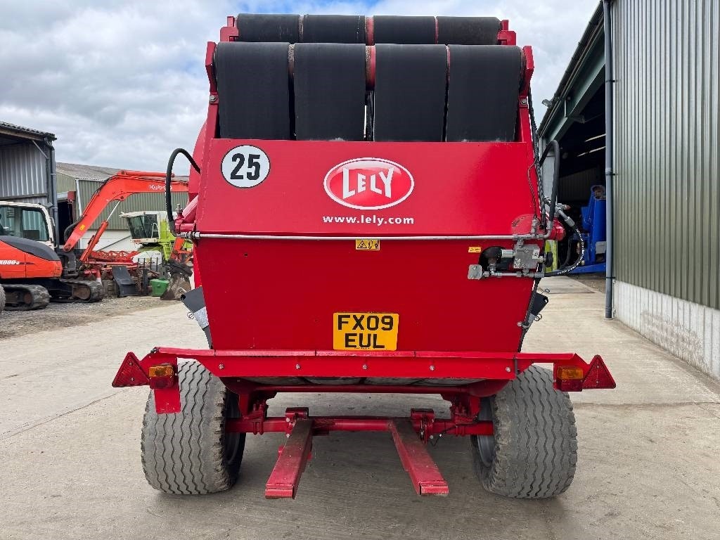 Lely Welger RP445 - Lis na okrúhle balíky: obrázok 3 Lely Welger RP445 - Lis na okrúhle balíky: obrázok 3