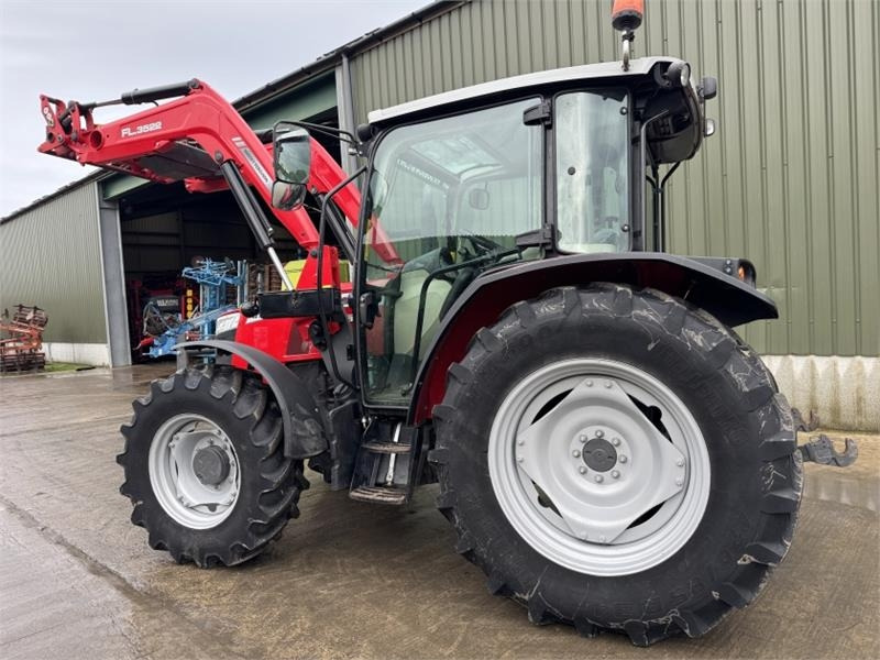 Massey Ferguson 4710 c/w FL.3522 Loader **Low Hours** - Traktor: obrázok 2 Massey Ferguson 4710 c/w FL.3522 Loader **Low Hours** - Traktor: obrázok 2