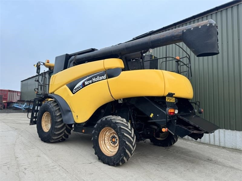 New Holland CR960 c/w 24ft Header **Video Below**  - Příslušenstvo na kombajn: obrázok 4 New Holland CR960 c/w 24ft Header **Video Below**  - Příslušenstvo na kombajn: obrázok 4
