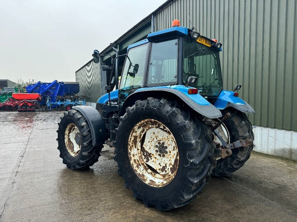 New Holland TS 100 - Traktor: obrázok 2 New Holland TS 100 - Traktor: obrázok 2