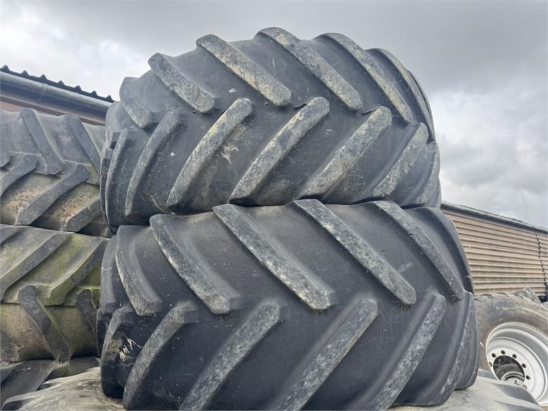John Deere 8000 R Series 600 and 710 Wheels and Tyre's - Poľnohospodárske stroje: obrázok 3 John Deere 8000 R Series 600 and 710 Wheels and Tyre's - Poľnohospodárske stroje: obrázok 3