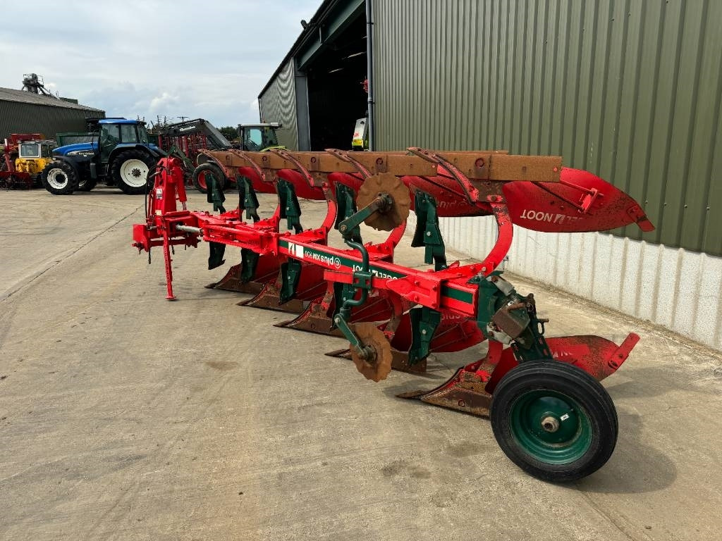 Vogel & Noot Plus Xm 900 5 Furrow Plough - Pluh: obrázok 3 Vogel & Noot Plus Xm 900 5 Furrow Plough - Pluh: obrázok 3