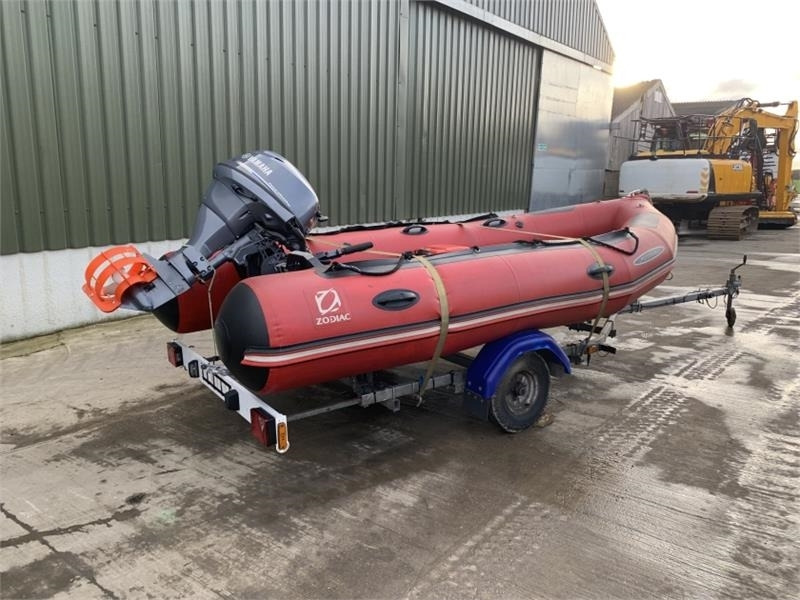 Zodiac Futura MKII Boat - Traktor: obrázok 2 Zodiac Futura MKII Boat - Traktor: obrázok 2