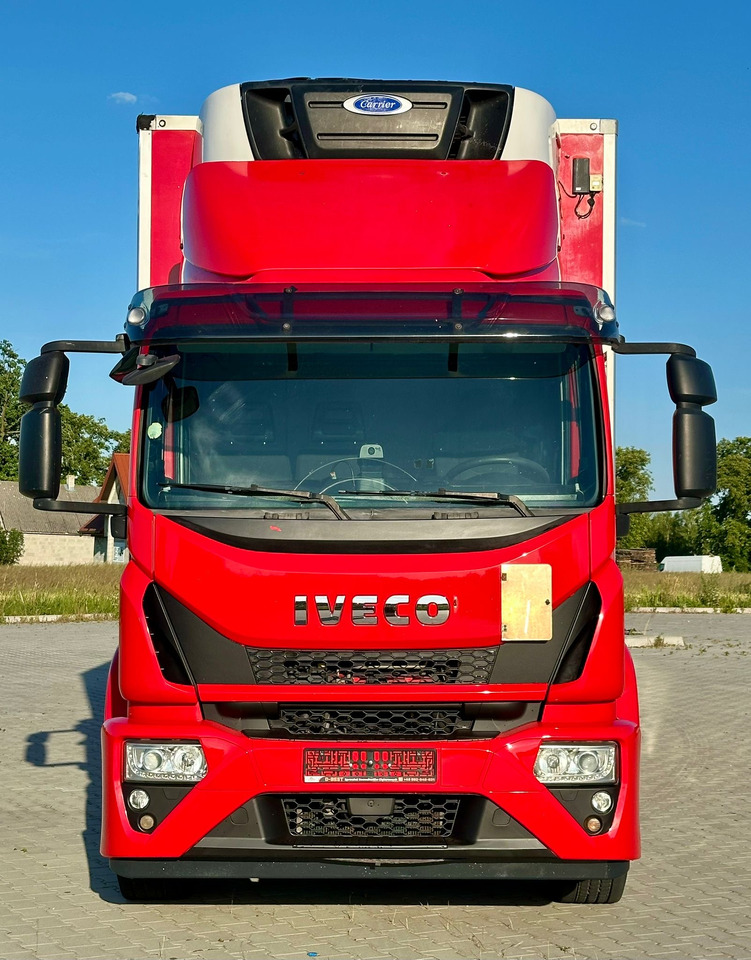 IVECO EUROCARGO 180-320 / CHŁODNIA / WINDA / 21 PALET / 8.5 M DŁUGOŚCI / CARRIER / SYPIALKA / EURO 6 - Chladirenské nákladné vozidlo: obrázok 3 IVECO EUROCARGO 180-320 / CHŁODNIA / WINDA / 21 PALET / 8.5 M DŁUGOŚCI / CARRIER / SYPIALKA / EURO 6 - Chladirenské nákladné vozidlo: obrázok 3