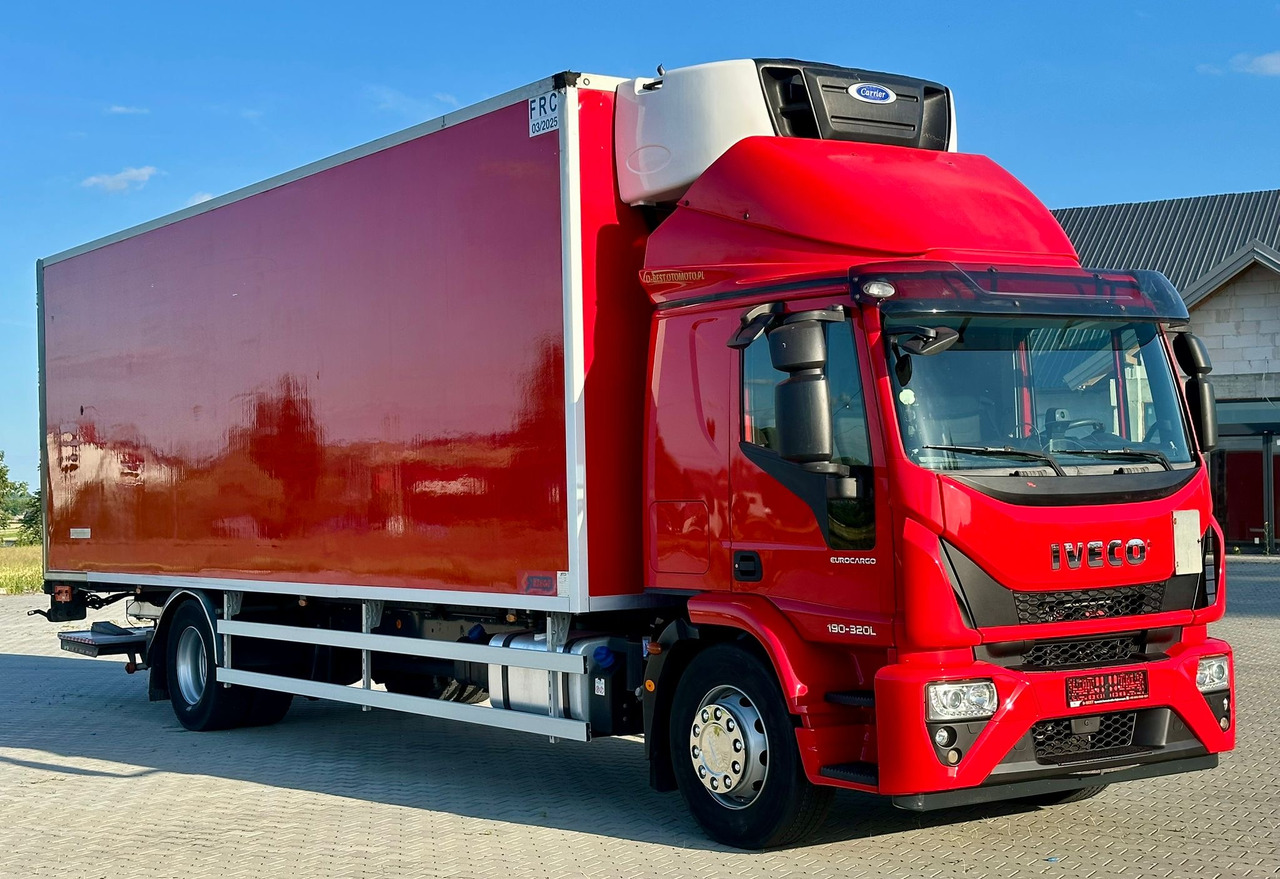 IVECO EUROCARGO 180-320 / CHŁODNIA / WINDA / 21 PALET / 8.5 M DŁUGOŚCI / CARRIER / SYPIALKA / EURO 6 - Chladirenské nákladné vozidlo: obrázok 2 IVECO EUROCARGO 180-320 / CHŁODNIA / WINDA / 21 PALET / 8.5 M DŁUGOŚCI / CARRIER / SYPIALKA / EURO 6 - Chladirenské nákladné vozidlo: obrázok 2
