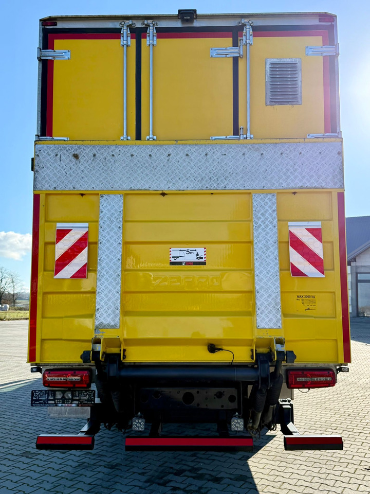 MAN 18.320 / IZOTERMA / GRZANA / WINDA / 20 EUROPALET / AUTOMAT / 170 TYŚ KM / 2021 R / SYPIALKA / CAŁY NA PODUSZKACH / SPROWADZONY / JAK NOWY - Izotermický nákladní automobil: obrázok 5 MAN 18.320 / IZOTERMA / GRZANA / WINDA / 20 EUROPALET / AUTOMAT / 170 TYŚ KM / 2021 R / SYPIALKA / CAŁY NA PODUSZKACH / SPROWADZONY / JAK NOWY - Izotermický nákladní automobil: obrázok 5