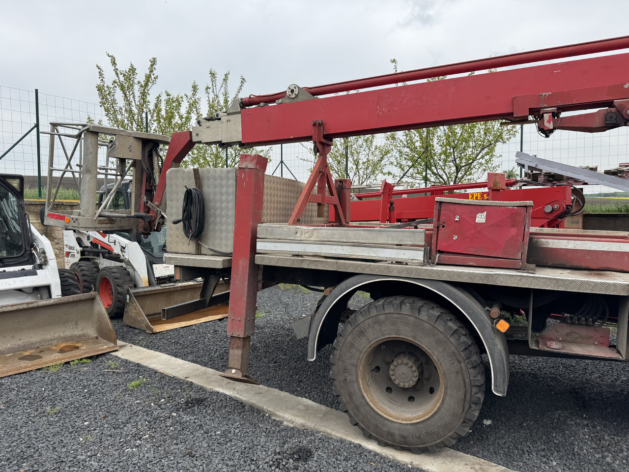 MAN 8-163 / 4X4 / PODNOŚNIK KOSZOWY / NISKI PRZEBIEG - Auto s hydraulickou rukou: obrázok 4 MAN 8-163 / 4X4 / PODNOŚNIK KOSZOWY / NISKI PRZEBIEG - Auto s hydraulickou rukou: obrázok 4