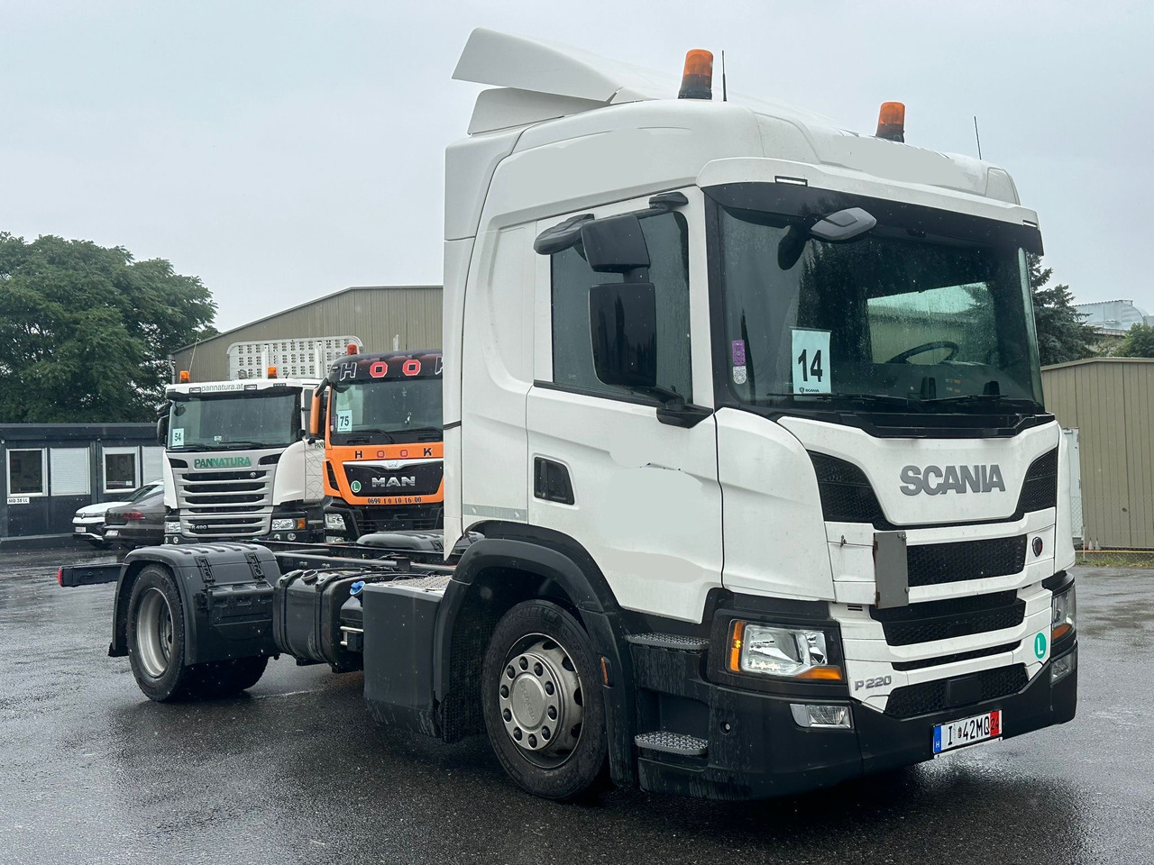 SCANIA P220 / RAMA DO ZABUDOWY / ROZSTAW OSI 3.90 M / SILNIK 6 / WYWROTKA / BECZKA / HAKOWIEC / UTRZYMANIE DRÓG / AUTOMAT / 2019 ROK / NISKI PRZEBIEG - Podvozek s kabinou: obrázok 1 SCANIA P220 / RAMA DO ZABUDOWY / ROZSTAW OSI 3.90 M / SILNIK 6 / WYWROTKA / BECZKA / HAKOWIEC / UTRZYMANIE DRÓG / AUTOMAT / 2019 ROK / NISKI PRZEBIEG - Podvozek s kabinou: obrázok 1