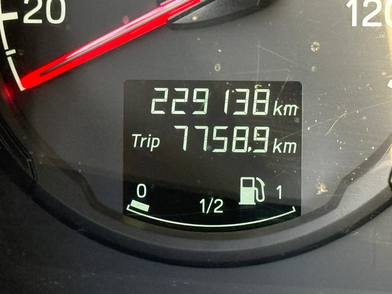 Plachtové nákladné vozidlo SCANIA P280 / FIRANKA / 20 EUROPALET / 220 TYŚ KM / 2022 ROK / SYPIALKA: obrázok 20 Plachtové nákladné vozidlo SCANIA P280 / FIRANKA / 20 EUROPALET / 220 TYŚ KM / 2022 ROK / SYPIALKA: obrázok 20