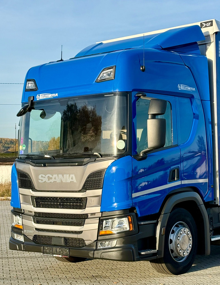 Plachtové nákladné vozidlo SCANIA P280 / FIRANKA / 20 EUROPALET / 220 TYŚ KM / 2022 ROK / SYPIALKA: obrázok 8 Plachtové nákladné vozidlo SCANIA P280 / FIRANKA / 20 EUROPALET / 220 TYŚ KM / 2022 ROK / SYPIALKA: obrázok 8