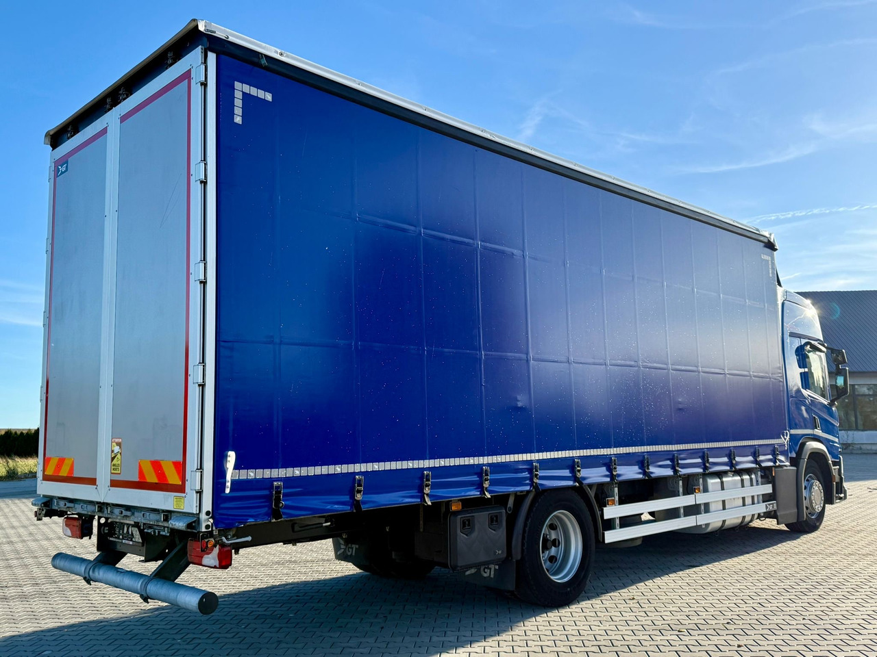 SCANIA P280 / FIRANKA / 20 EUROPALET / SYPIALKA / SILNIK 6 / AUTOMAT - Plachtové nákladné vozidlo: obrázok 5 SCANIA P280 / FIRANKA / 20 EUROPALET / SYPIALKA / SILNIK 6 / AUTOMAT - Plachtové nákladné vozidlo: obrázok 5