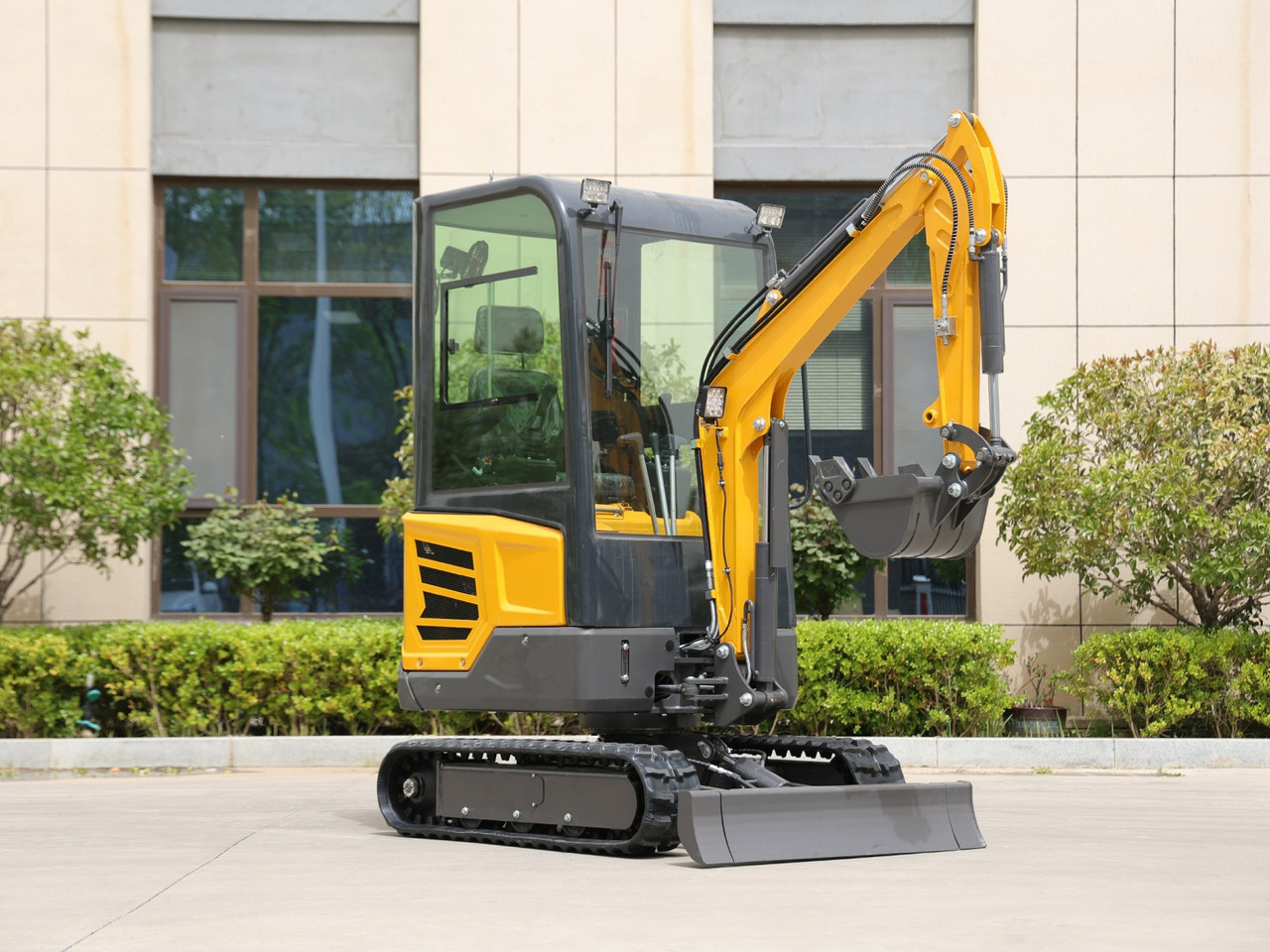 KUBOTA Diesel Mini excavator 1.8 Ton - Müller Machinery MB 18 - KSH - Mini rýpadlo: obrázok 3 KUBOTA Diesel Mini excavator 1.8 Ton - Müller Machinery MB 18 - KSH - Mini rýpadlo: obrázok 3