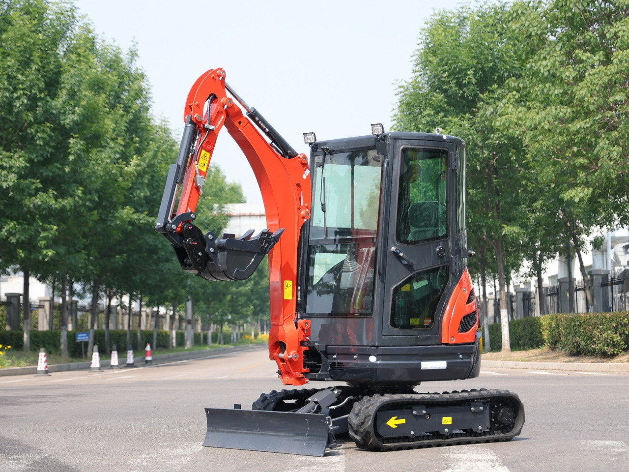 KUBOTA Diesel Mini excavator 2.5 Ton - Müller Machinery MB 25 Plus - VKSH - Mini rýpadlo: obrázok 1 KUBOTA Diesel Mini excavator 2.5 Ton - Müller Machinery MB 25 Plus - VKSH - Mini rýpadlo: obrázok 1