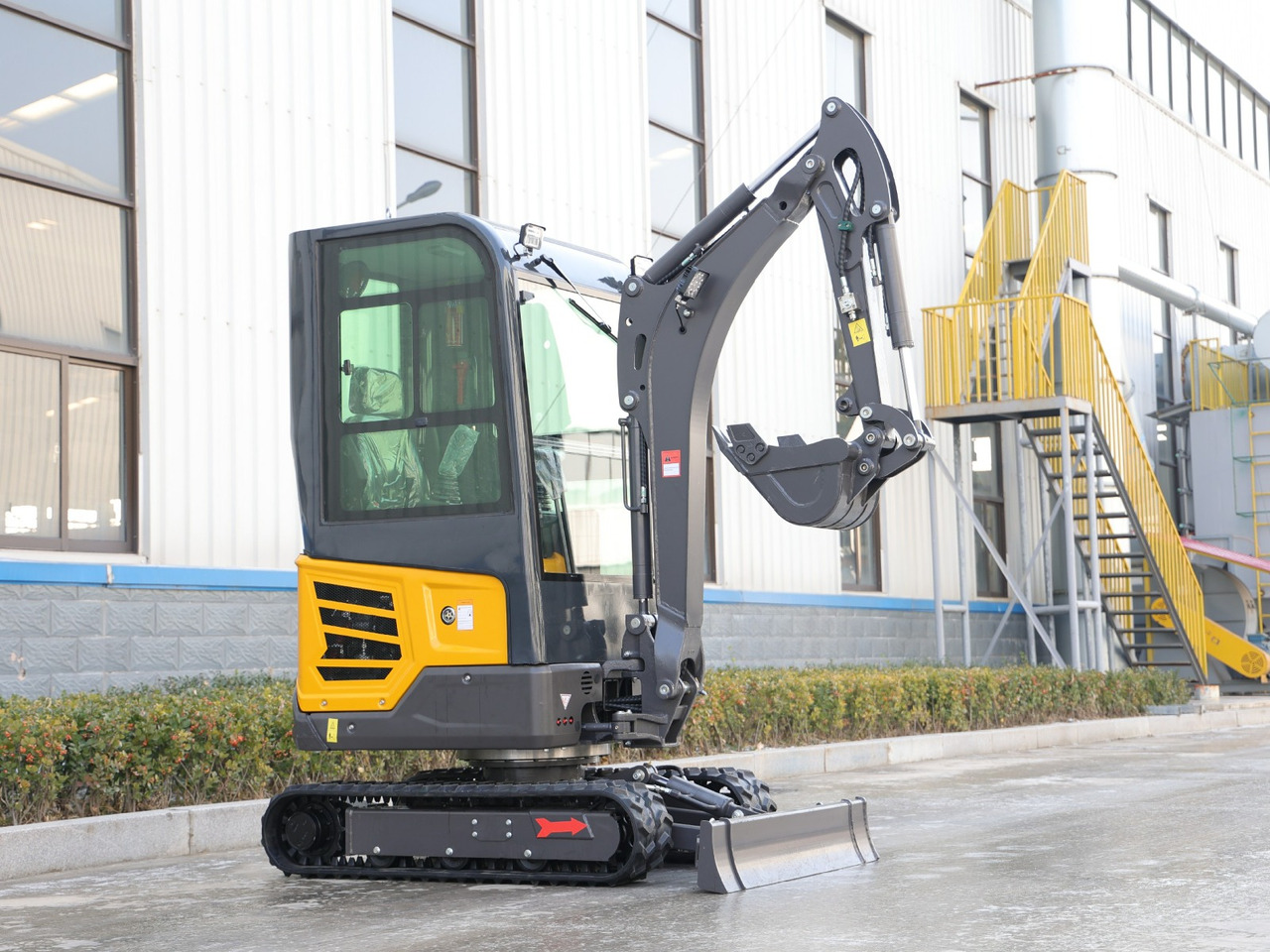 KUBOTA Diesel Mini excavator 2 Ton - Müller Machinery MB 20 - KSH - Mini rýpadlo: obrázok 5 KUBOTA Diesel Mini excavator 2 Ton - Müller Machinery MB 20 - KSH - Mini rýpadlo: obrázok 5