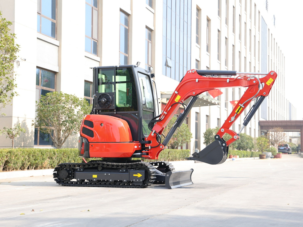 KUBOTA Diesel Mini excavator 3.5 Ton - Müller Machinery MB 35 Plus - VKSH - Mini rýpadlo: obrázok 3 KUBOTA Diesel Mini excavator 3.5 Ton - Müller Machinery MB 35 Plus - VKSH - Mini rýpadlo: obrázok 3