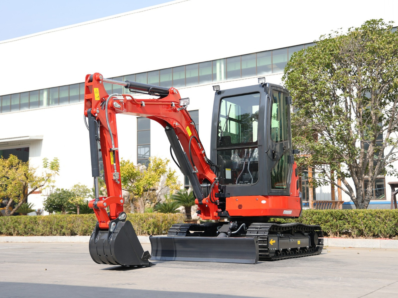 KUBOTA Diesel Mini excavator 3.5 Ton - Müller Machinery MB 35 Plus - VKSH - Mini rýpadlo: obrázok 1 KUBOTA Diesel Mini excavator 3.5 Ton - Müller Machinery MB 35 Plus - VKSH - Mini rýpadlo: obrázok 1