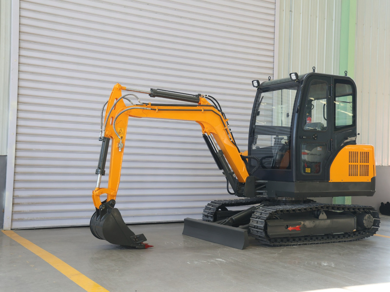 KUBOTA Diesel Mini excavator 4 ton - Müller Machinery MB 40 - VKSH - Mini rýpadlo: obrázok 5 KUBOTA Diesel Mini excavator 4 ton - Müller Machinery MB 40 - VKSH - Mini rýpadlo: obrázok 5