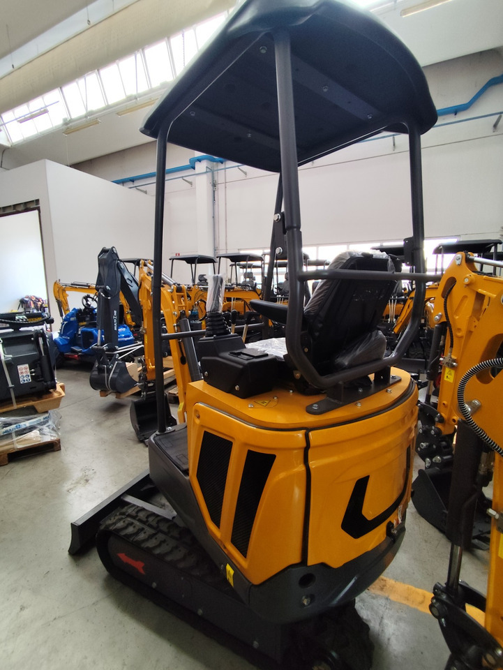 Müller Machinery Diesel Mini excavator 1.6 Ton - Müller Machinery MB 16 - SH Laidong LL380B motor - Mini rýpadlo: obrázok 1 Müller Machinery Diesel Mini excavator 1.6 Ton - Müller Machinery MB 16 - SH Laidong LL380B motor - Mini rýpadlo: obrázok 1