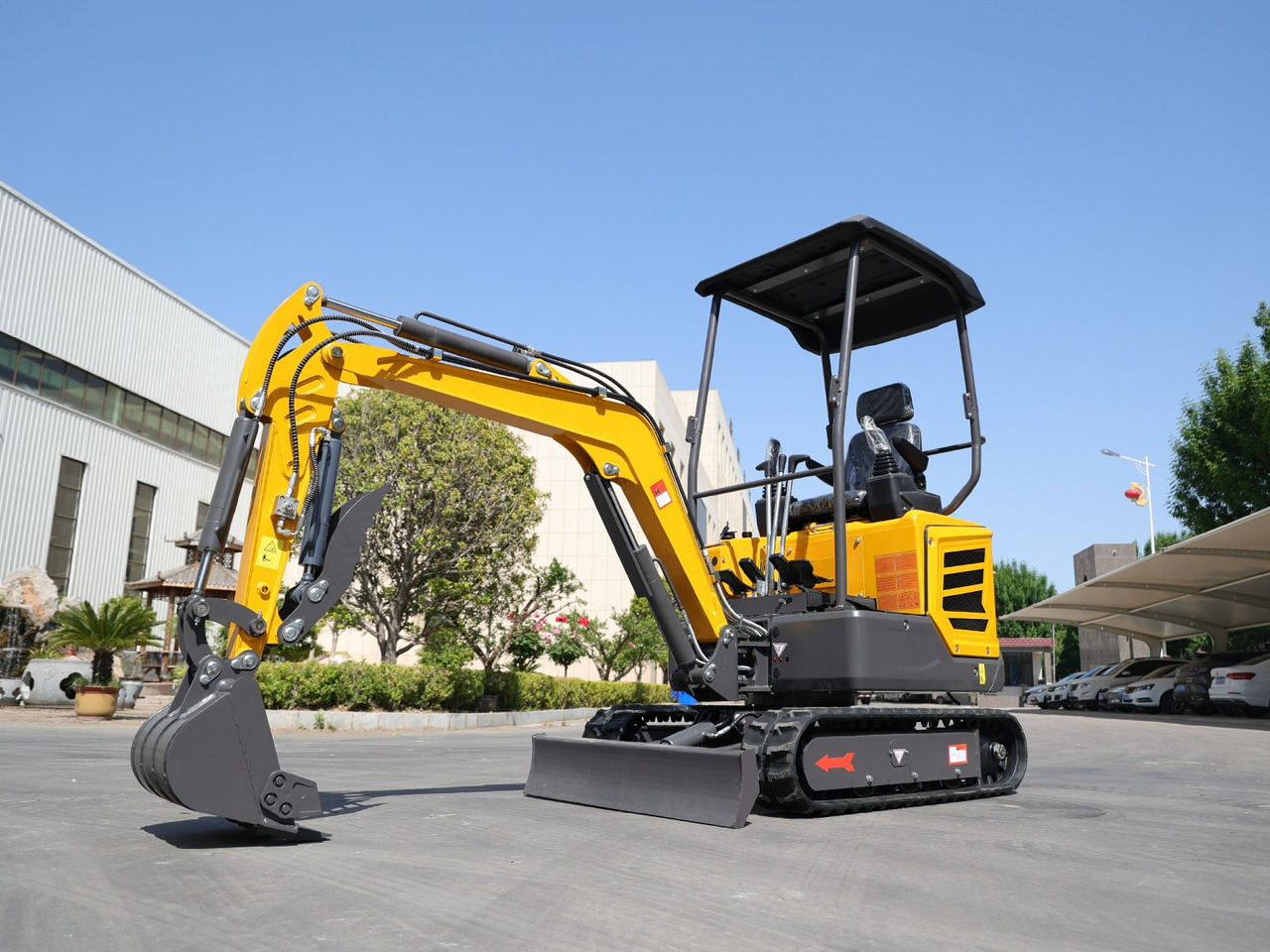 Müller Machinery Diesel Mini excavator 1.8 Ton - Mini excavator MB 18 - SH Laidong KM385B motor - Mini rýpadlo: obrázok 3 Müller Machinery Diesel Mini excavator 1.8 Ton - Mini excavator MB 18 - SH Laidong KM385B motor - Mini rýpadlo: obrázok 3