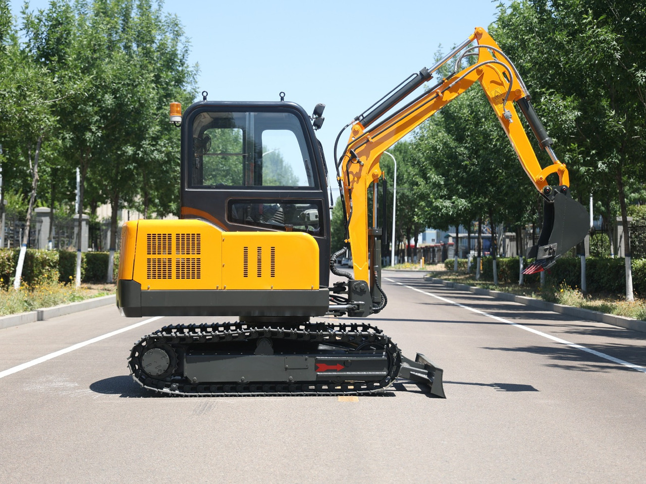 Müller Machinery Diesel Mini excavator 4 ton - Müller Machinery MB 40 - VKSH Xinchai 4D32 Series Motor - Mini rýpadlo: obrázok 2 Müller Machinery Diesel Mini excavator 4 ton - Müller Machinery MB 40 - VKSH Xinchai 4D32 Series Motor - Mini rýpadlo: obrázok 2