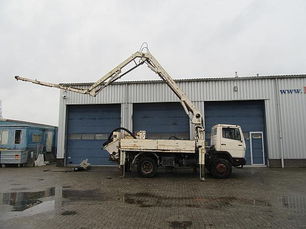 MERCEDES BENZ SCHWING City pump M16/13 Z - Autočerpadlo: obrázok 1 MERCEDES BENZ SCHWING City pump M16/13 Z - Autočerpadlo: obrázok 1