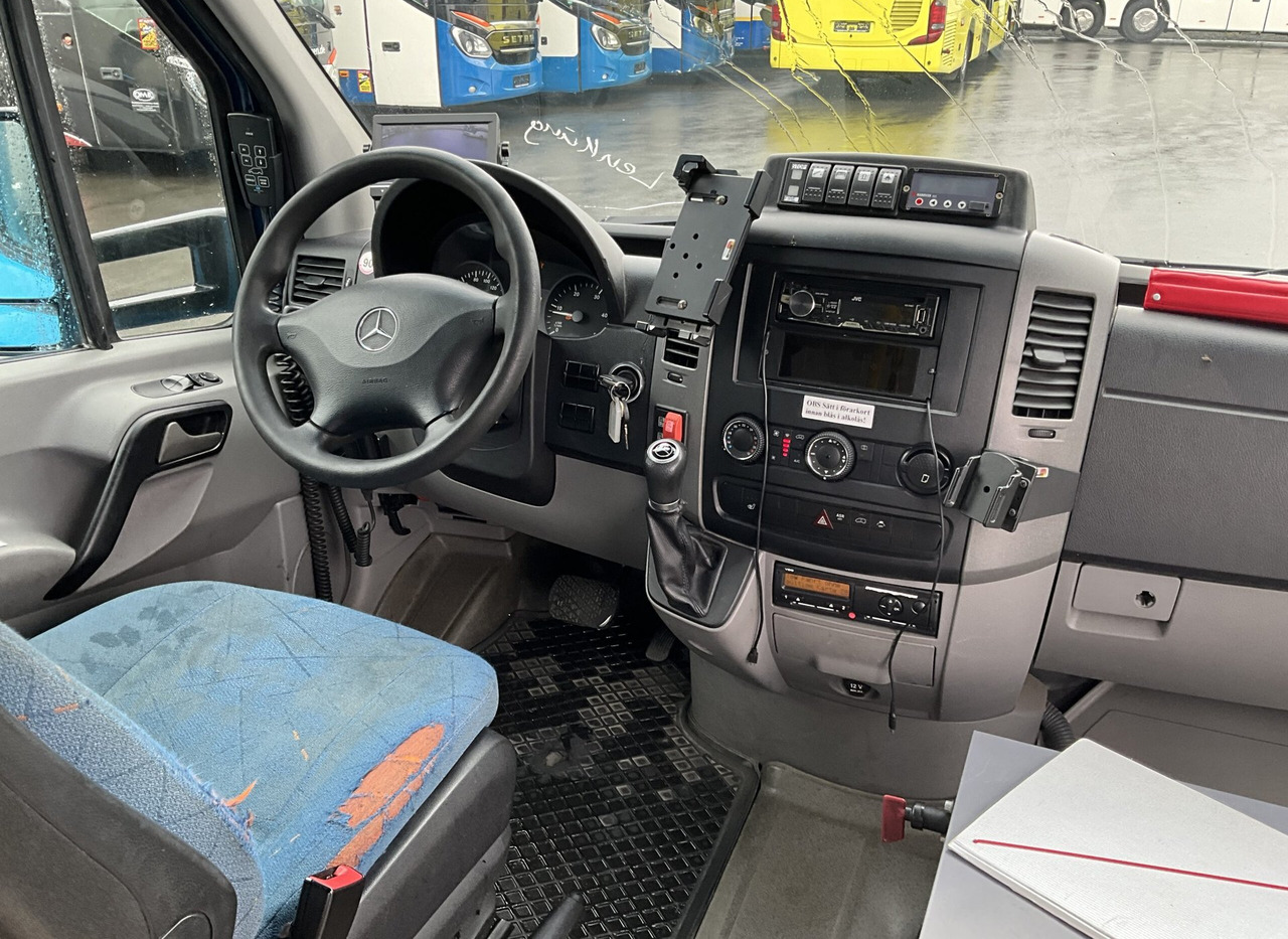 Minibus, Mikrobus Mercedes-Benz 516 CDI Sprinter LE: obrázok 14
