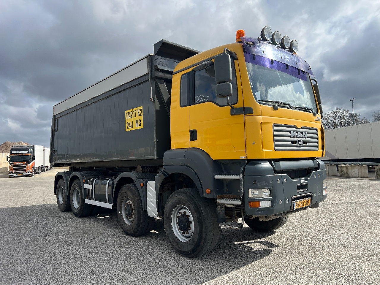 MAN TGA 41.430 TGA 39.430 8x8, full steel, Manual - Sklápač: obrázok 3 MAN TGA 41.430 TGA 39.430 8x8, full steel, Manual - Sklápač: obrázok 3
