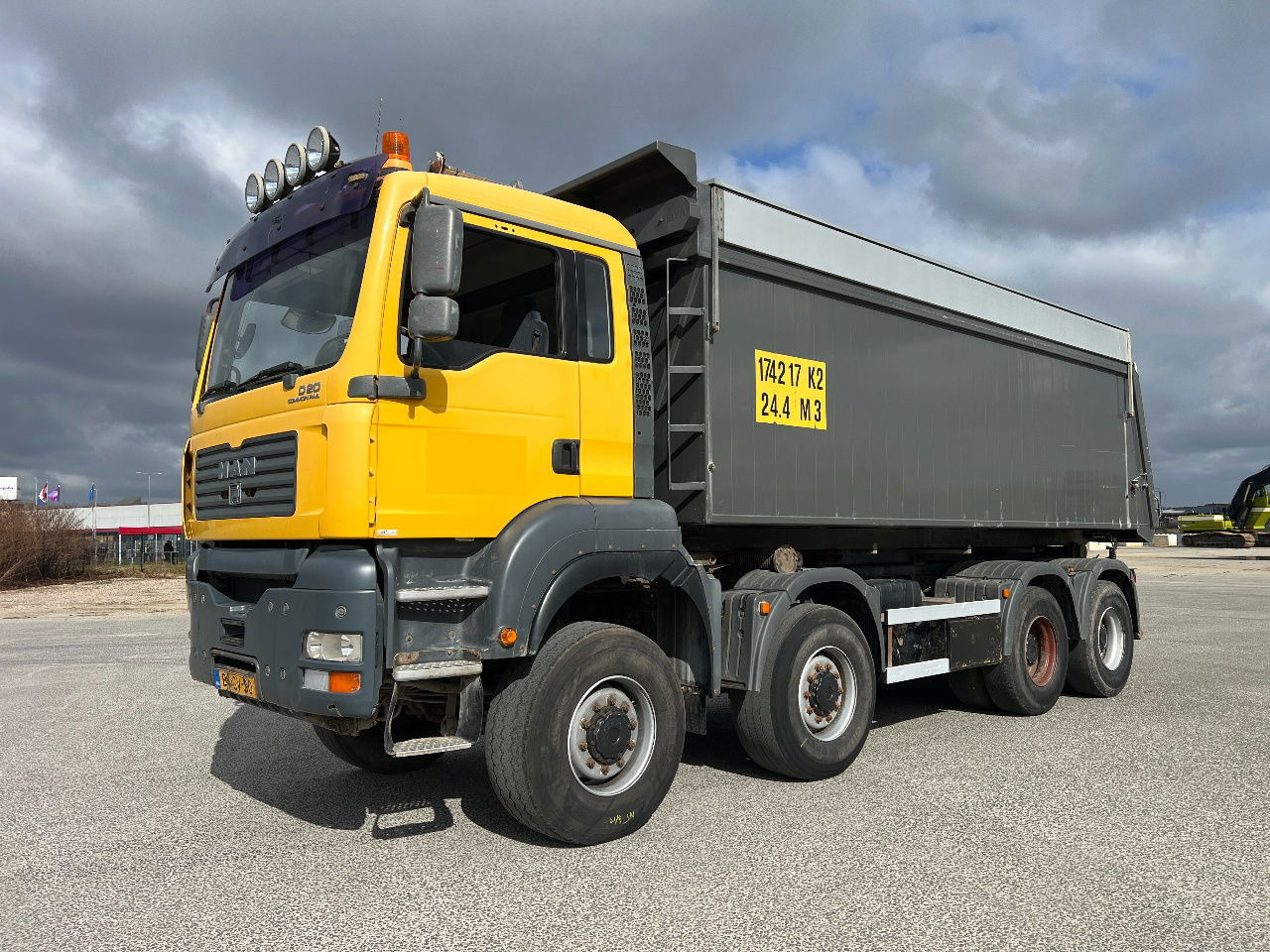 MAN TGA 41.430 TGA 39.430 8x8, full steel, Manual - Sklápač: obrázok 2 MAN TGA 41.430 TGA 39.430 8x8, full steel, Manual - Sklápač: obrázok 2