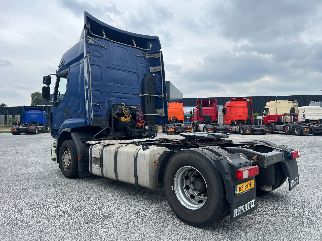 Renault Premium 380 Euro 3, NL Truck - Ťahač: obrázok 4 Renault Premium 380 Euro 3, NL Truck - Ťahač: obrázok 4