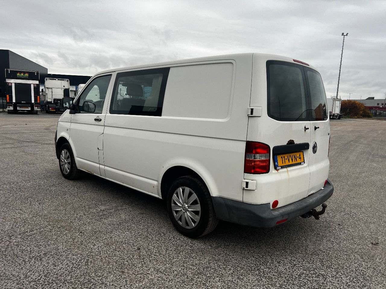 Volkswagen Transporter 2.5 tdi, 96kw, dubbele cabine - Malá dodávka: obrázok 4 Volkswagen Transporter 2.5 tdi, 96kw, dubbele cabine - Malá dodávka: obrázok 4