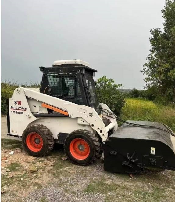 Bobcat S 16 - Šmykom riadený nakladač: obrázok 2 Bobcat S 16 - Šmykom riadený nakladač: obrázok 2