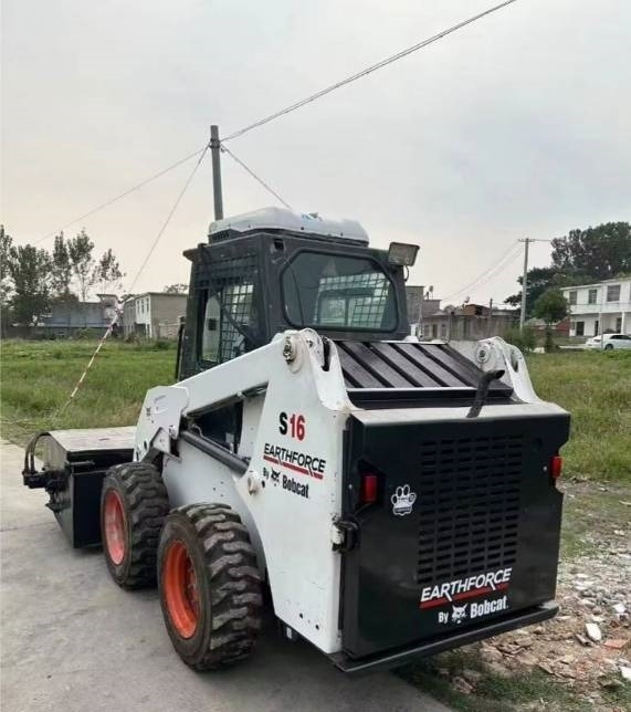 Bobcat S 16 - Šmykom riadený nakladač: obrázok 4 Bobcat S 16 - Šmykom riadený nakladač: obrázok 4