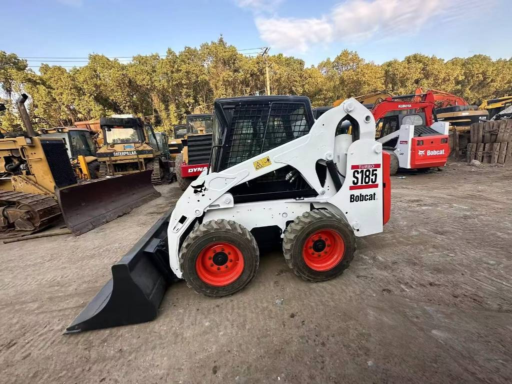 Bobcat S 185 - Šmykom riadený nakladač: obrázok 3 Bobcat S 185 - Šmykom riadený nakladač: obrázok 3