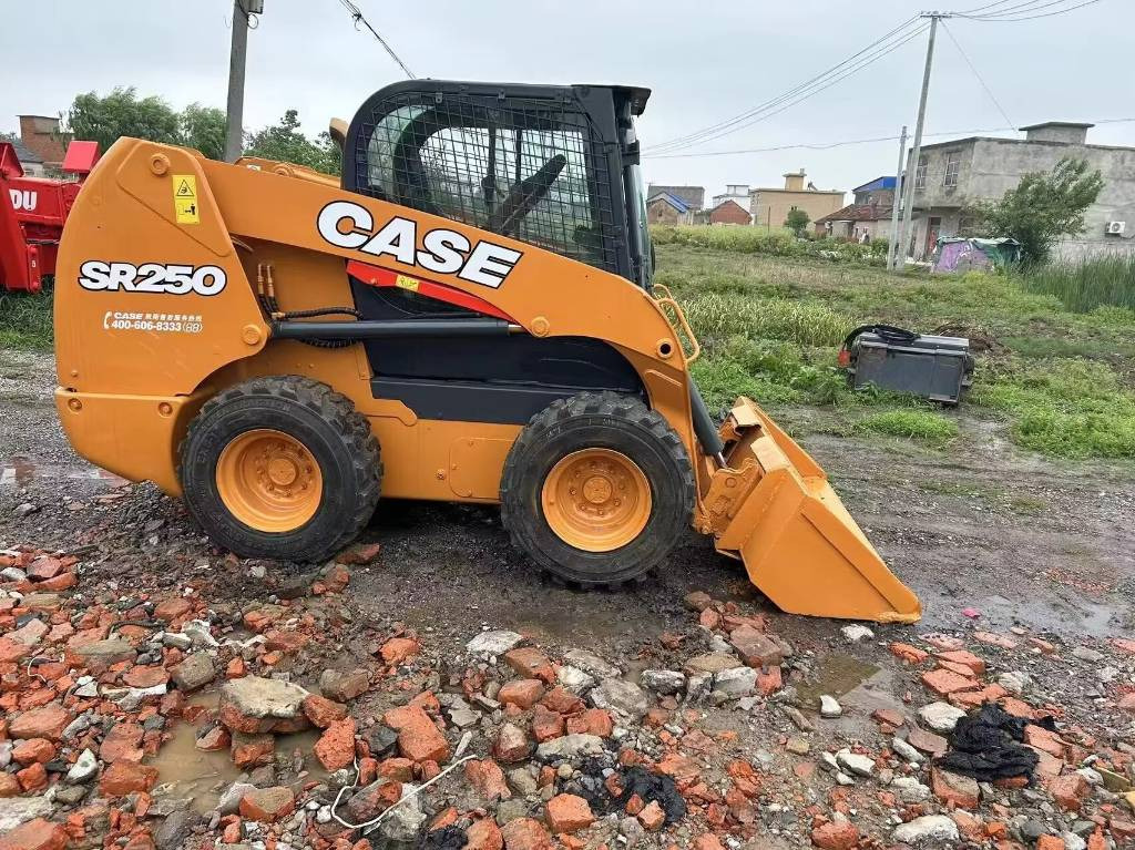 CASE SR 250 - Šmykom riadený nakladač: obrázok 1 CASE SR 250 - Šmykom riadený nakladač: obrázok 1