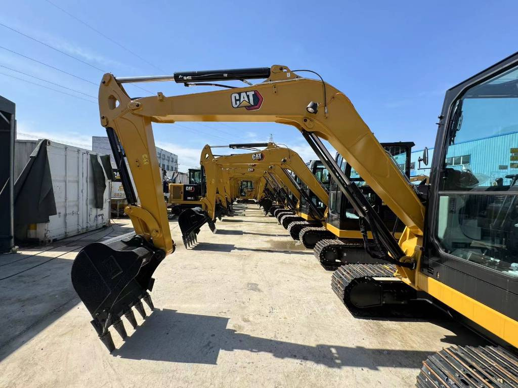 CAT 305.5 E CR - Mini rýpadlo: obrázok 2 CAT 305.5 E CR - Mini rýpadlo: obrázok 2