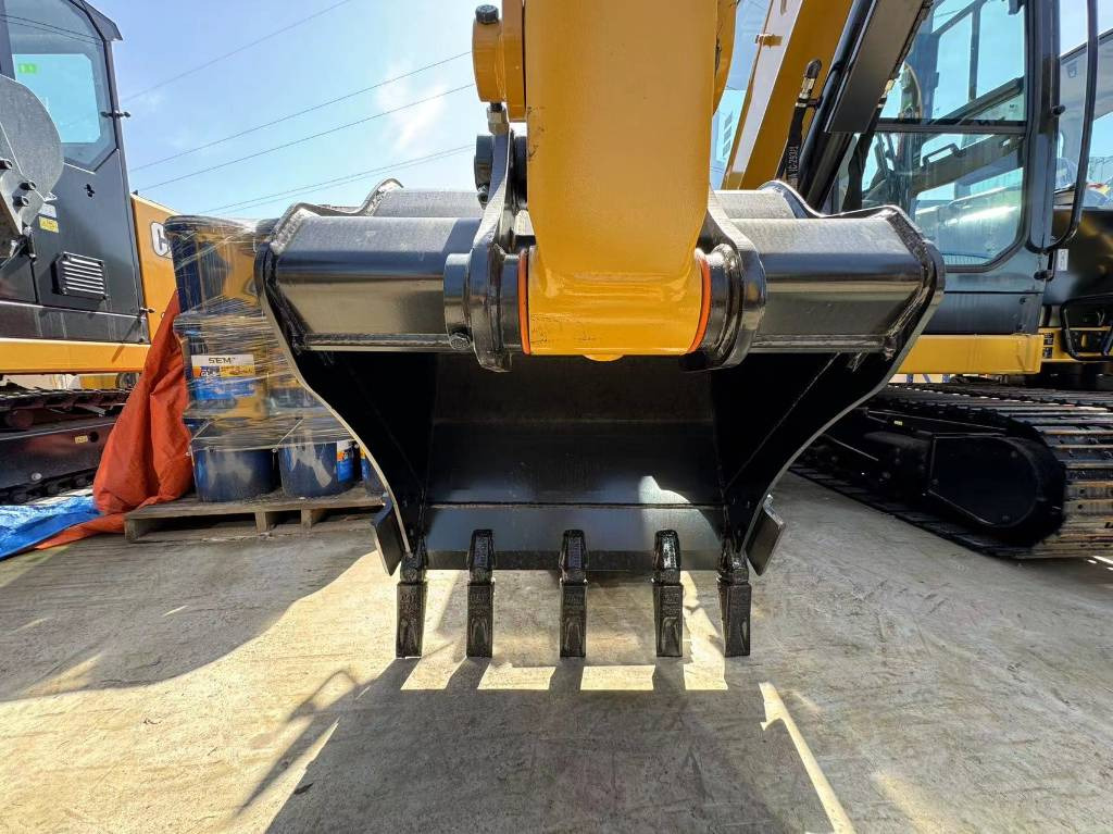 CAT 305.5 E CR - Mini rýpadlo: obrázok 3 CAT 305.5 E CR - Mini rýpadlo: obrázok 3