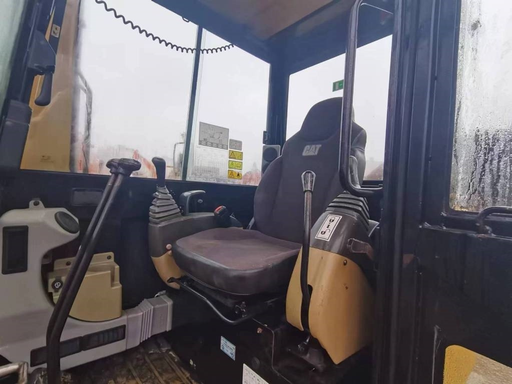 CAT 305.5 E - Pásové rýpadlo: obrázok 5 CAT 305.5 E - Pásové rýpadlo: obrázok 5