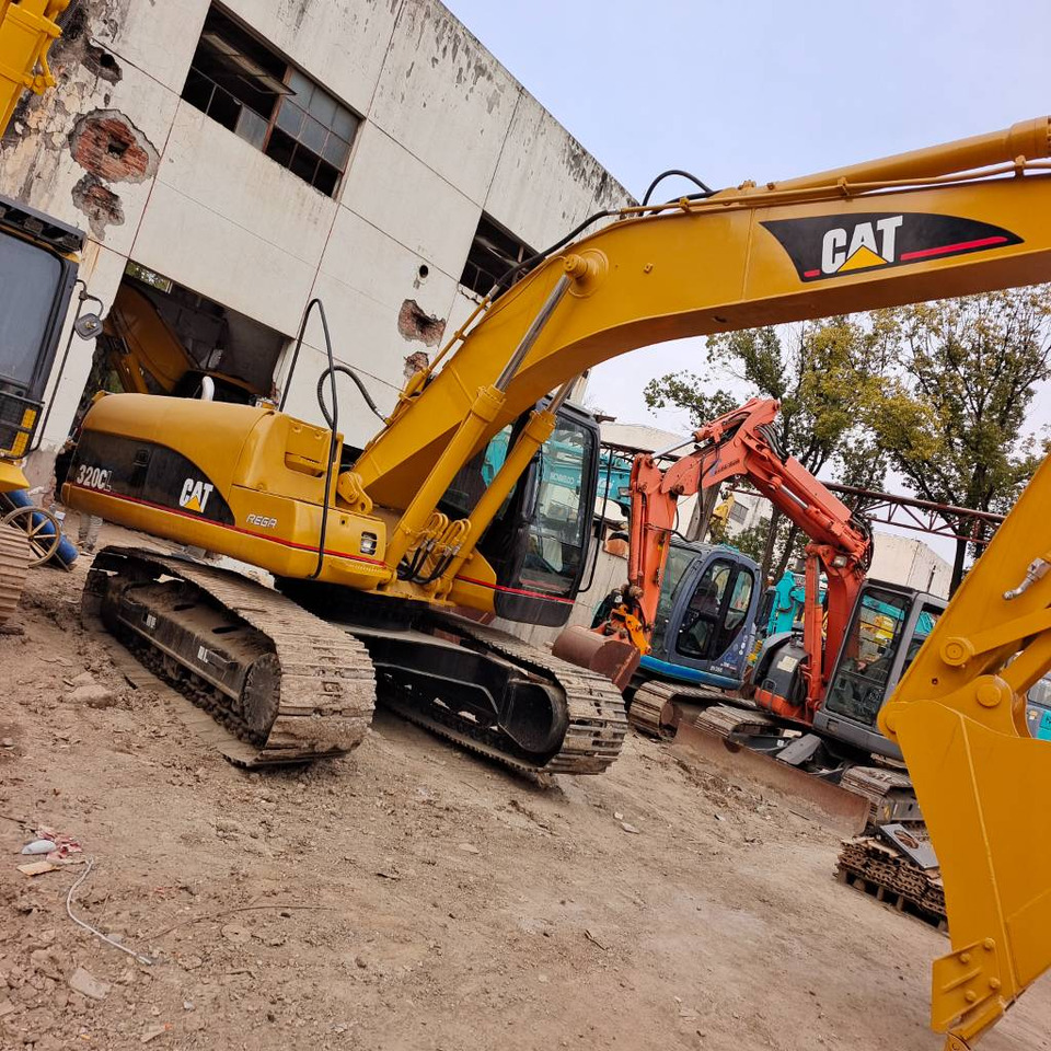 CAT 320 C L - Pásové rýpadlo: obrázok 2 CAT 320 C L - Pásové rýpadlo: obrázok 2