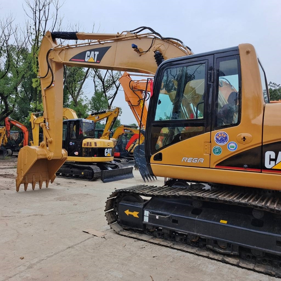 CAT 320 C L - Pásové rýpadlo: obrázok 2 CAT 320 C L - Pásové rýpadlo: obrázok 2