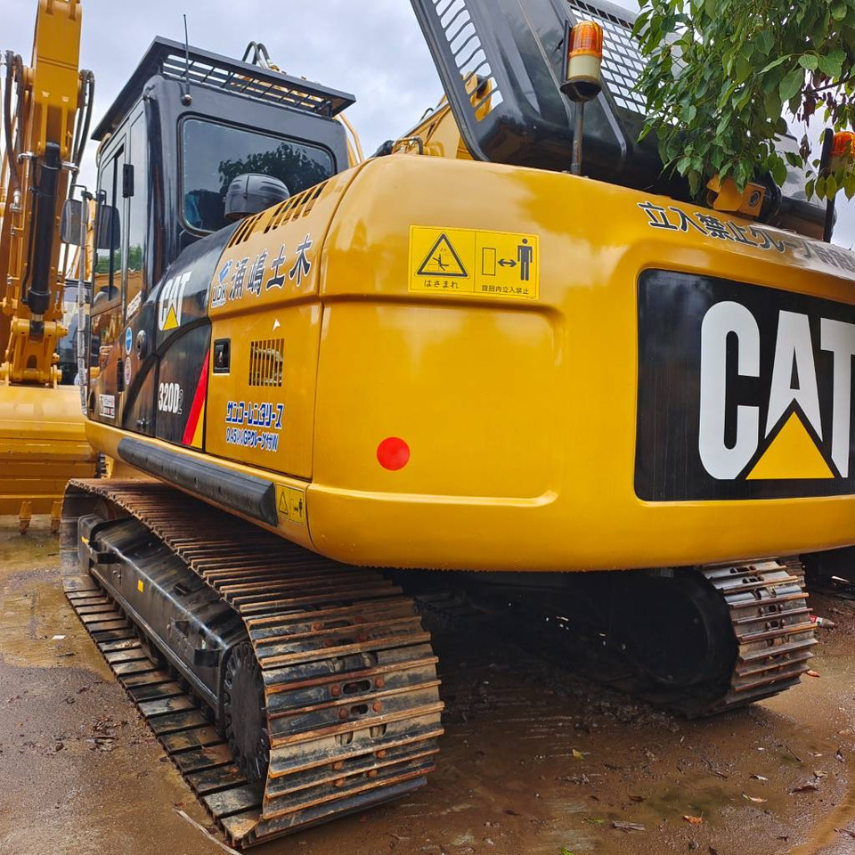 CAT 320D2 - Pásové rýpadlo: obrázok 4 CAT 320D2 - Pásové rýpadlo: obrázok 4
