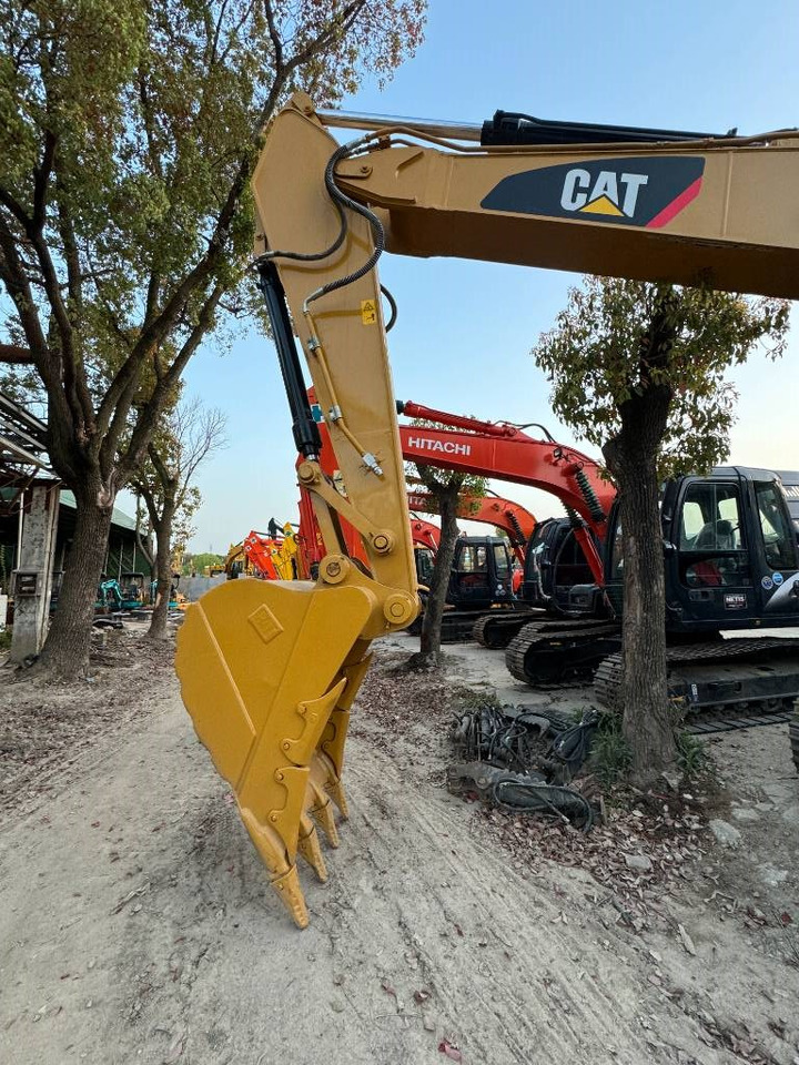 CAT 320D2L - Pásové rýpadlo: obrázok 3 CAT 320D2L - Pásové rýpadlo: obrázok 3