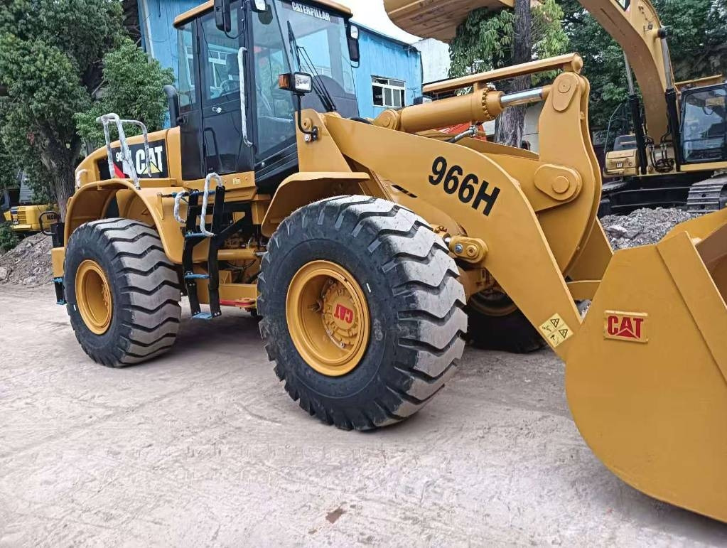 CAT 966 H - Kolesový nakladač: obrázok 1 CAT 966 H - Kolesový nakladač: obrázok 1