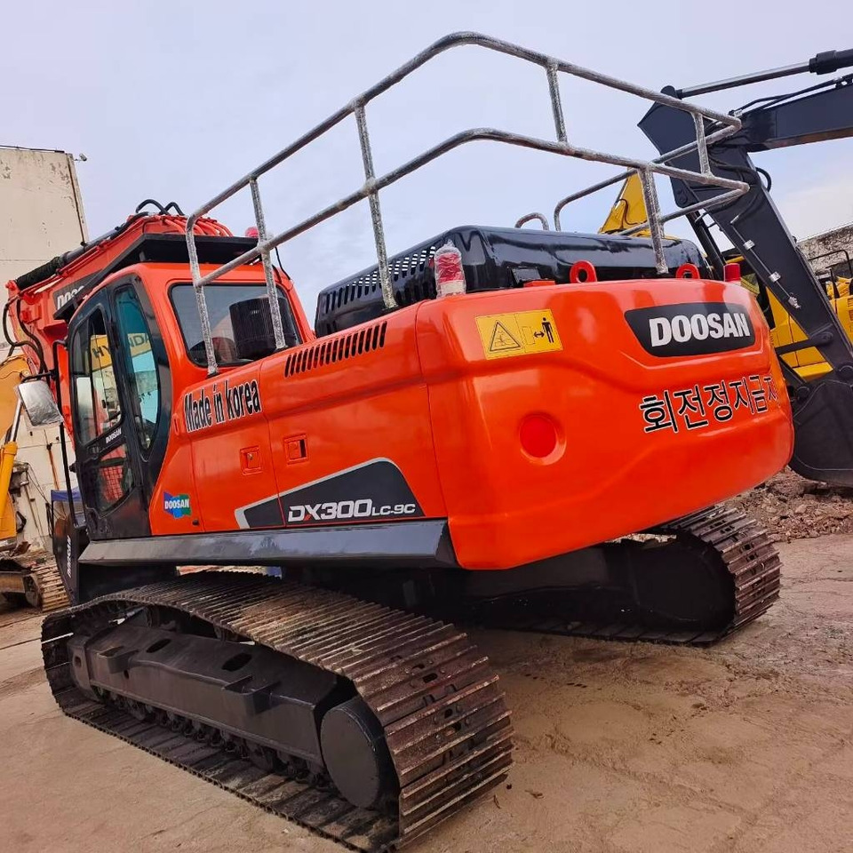 Doosan DX 300 LC - Pásové rýpadlo: obrázok 1 Doosan DX 300 LC - Pásové rýpadlo: obrázok 1