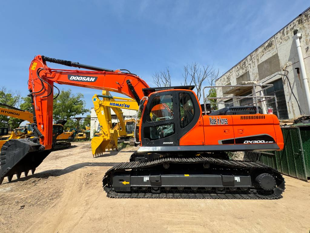 Doosan DX 300 LC - Pásové rýpadlo: obrázok 1 Doosan DX 300 LC - Pásové rýpadlo: obrázok 1