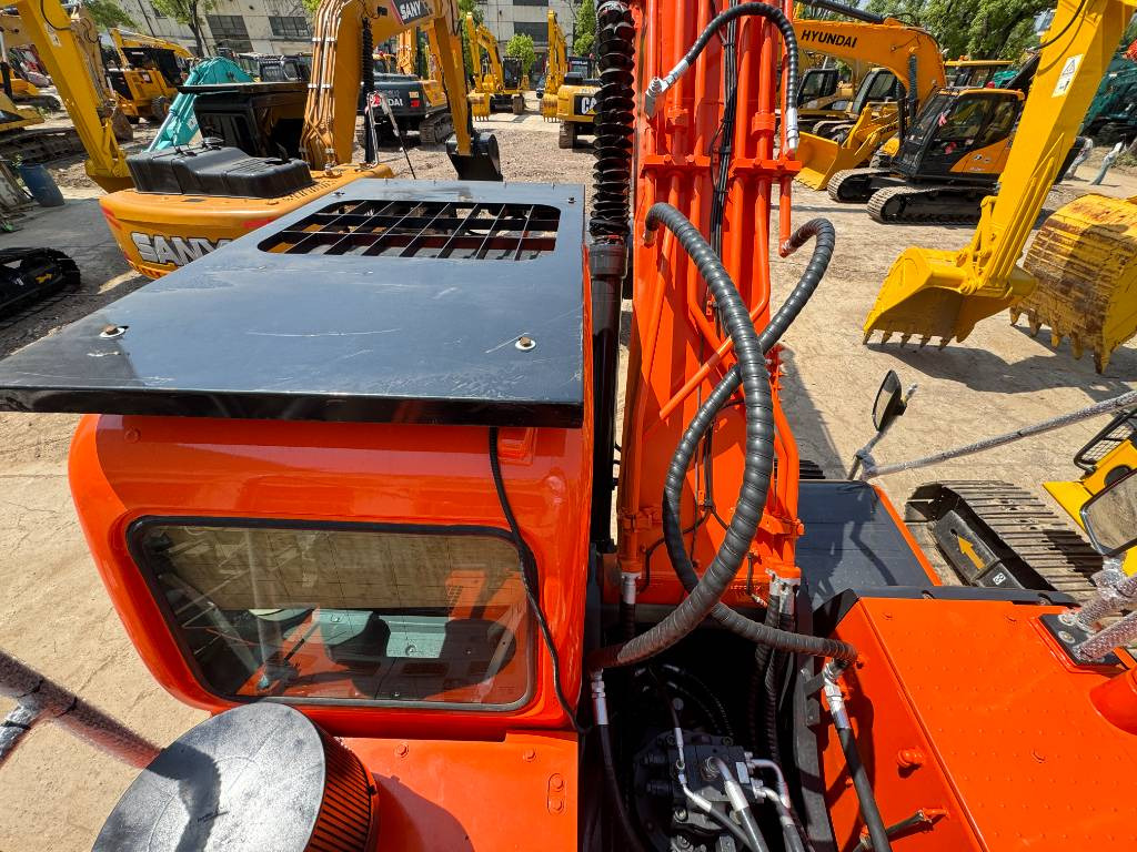 Doosan DX 300 LC - Pásové rýpadlo: obrázok 4 Doosan DX 300 LC - Pásové rýpadlo: obrázok 4