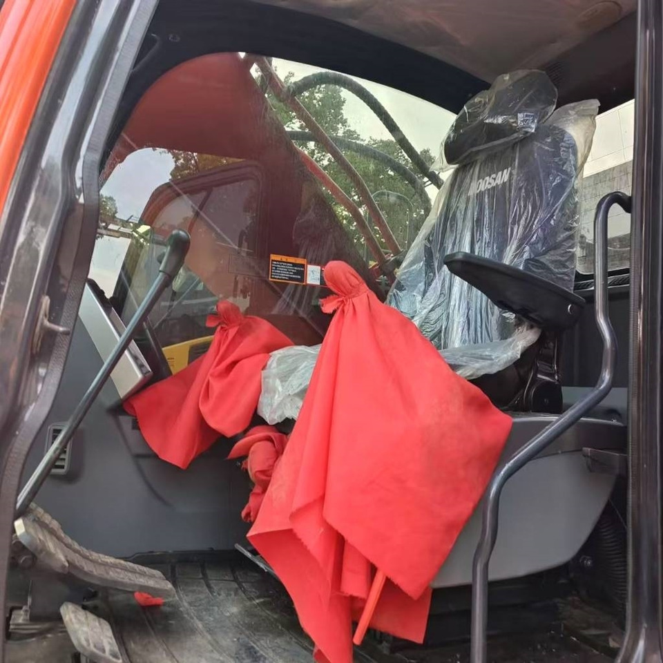 Doosan DX 300 LC - Pásové rýpadlo: obrázok 5 Doosan DX 300 LC - Pásové rýpadlo: obrázok 5