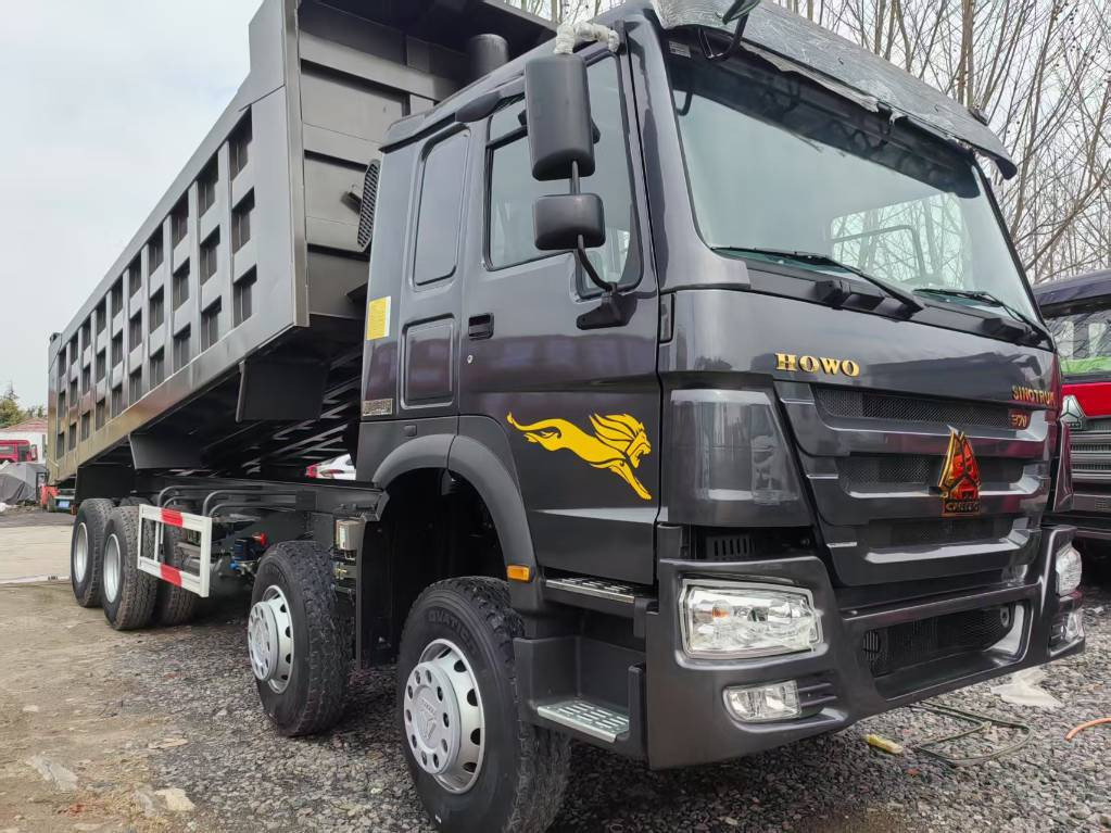 Howo 371 8X4 - Sklápač: obrázok 1 Howo 371 8X4 - Sklápač: obrázok 1