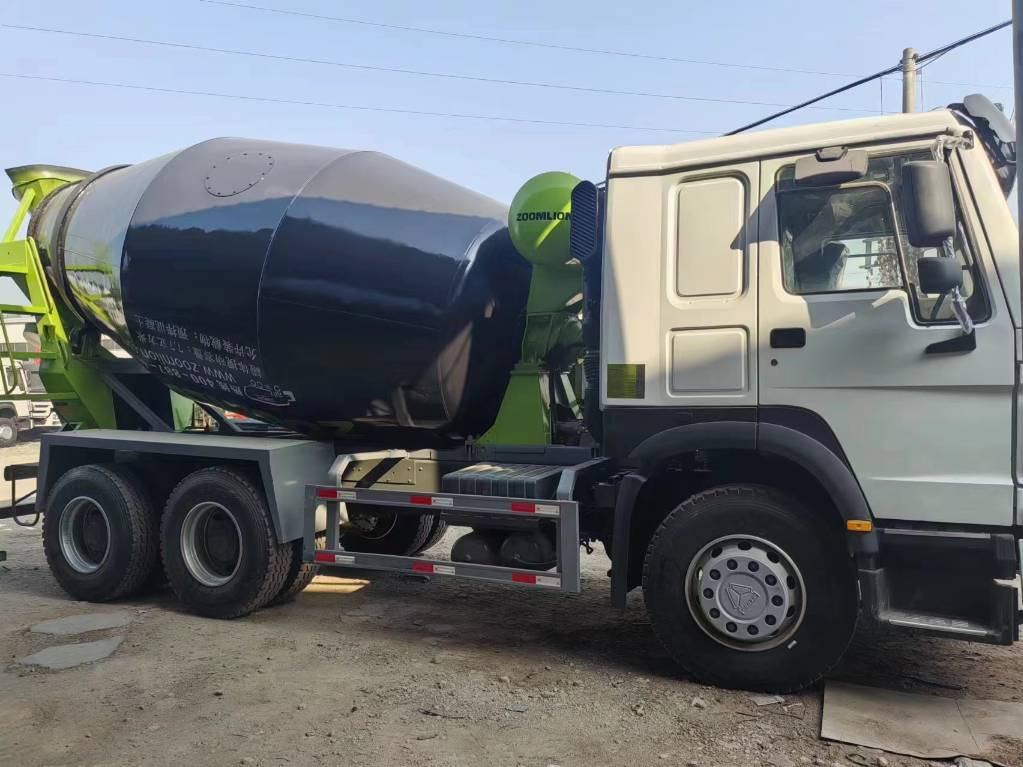 Howo 380 - Stavebná miešačka: obrázok 1 Howo 380 - Stavebná miešačka: obrázok 1