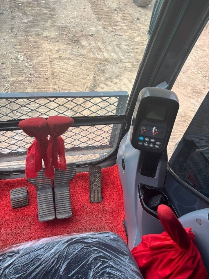 Kobelco SK 210 - Pásové rýpadlo: obrázok 3 Kobelco SK 210 - Pásové rýpadlo: obrázok 3